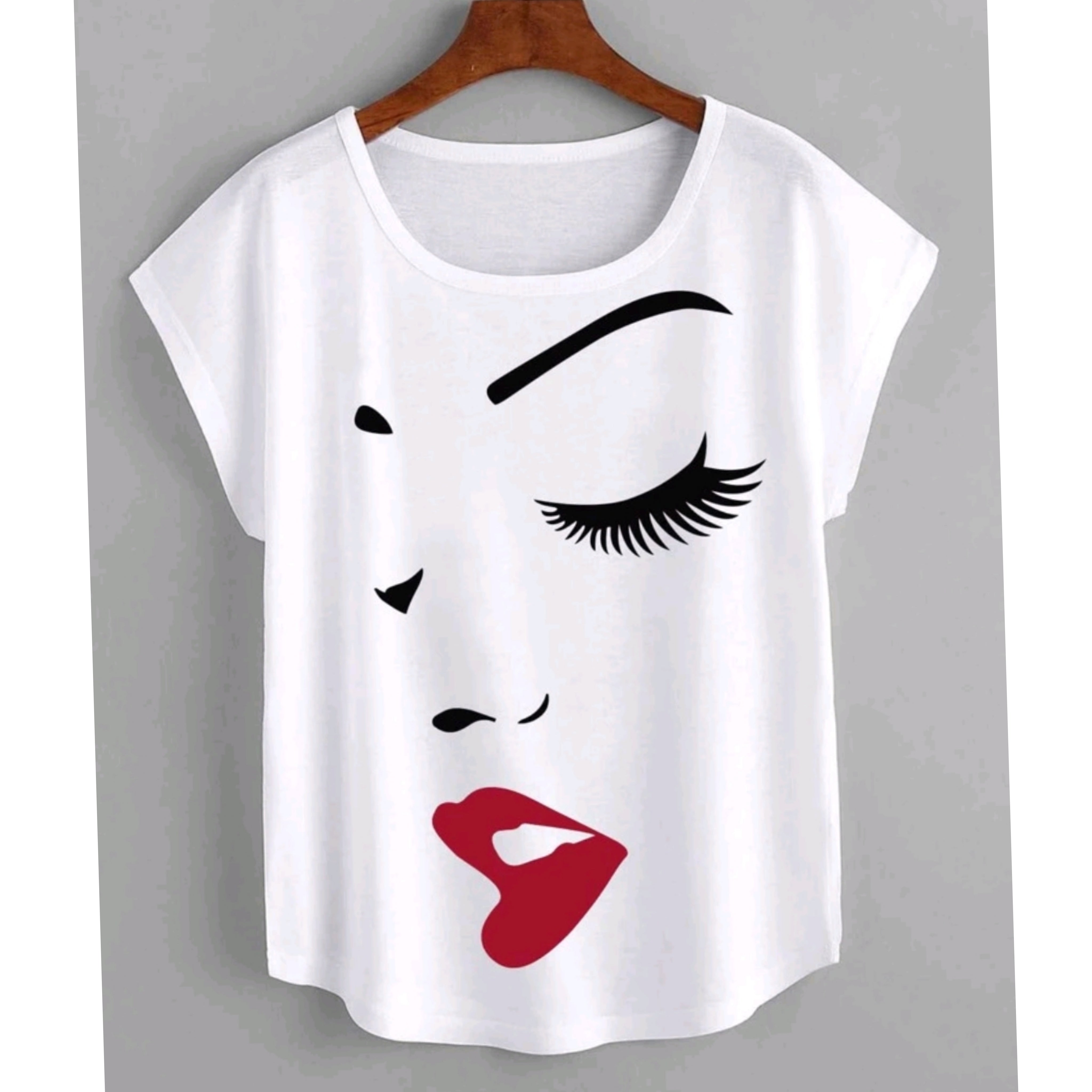 SHEIN LUNE Figure Graphic Batwing Sleeve Tee